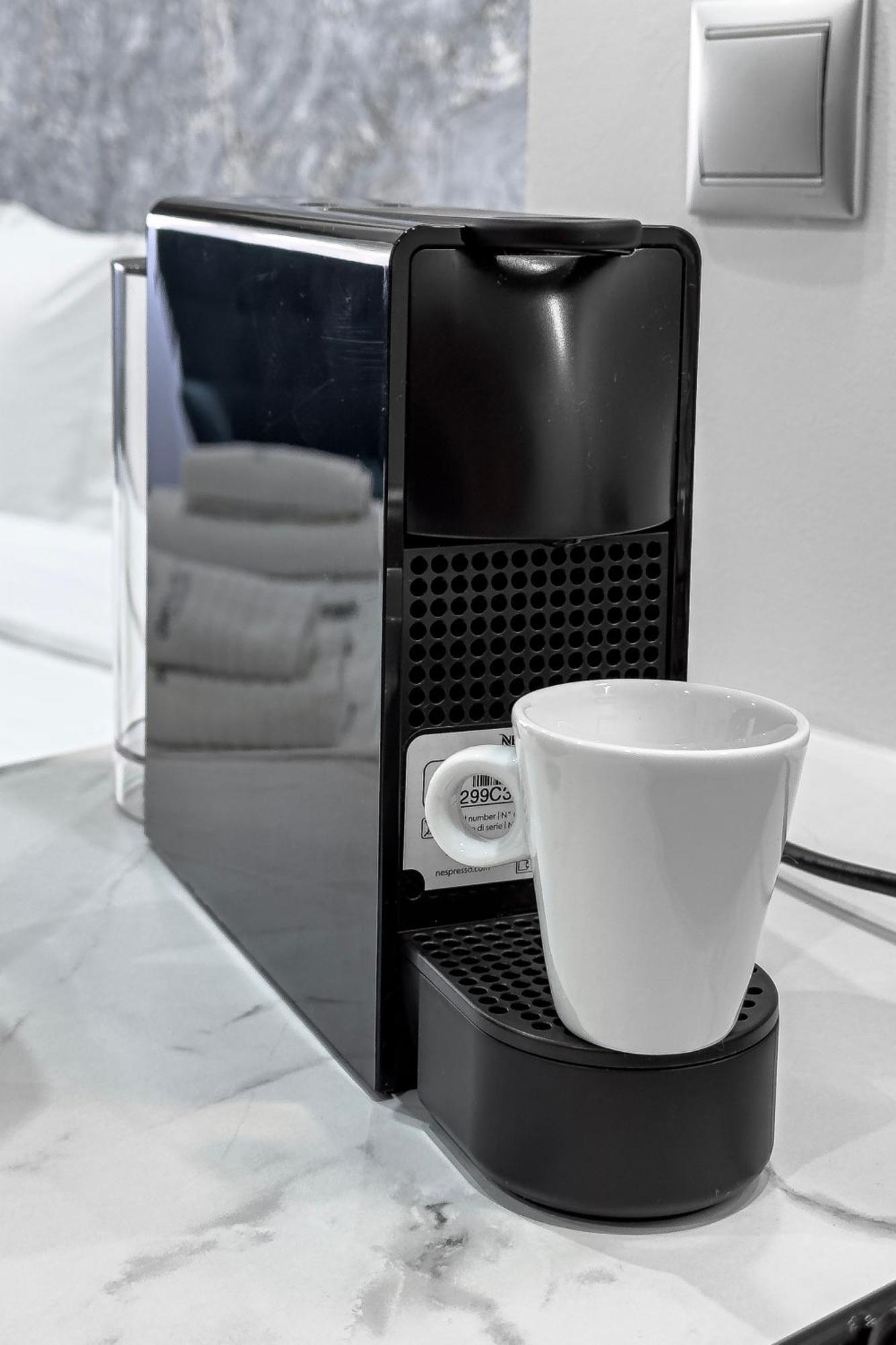 Stylish Living-Avra Apartment Athens Ngoại thất bức ảnh